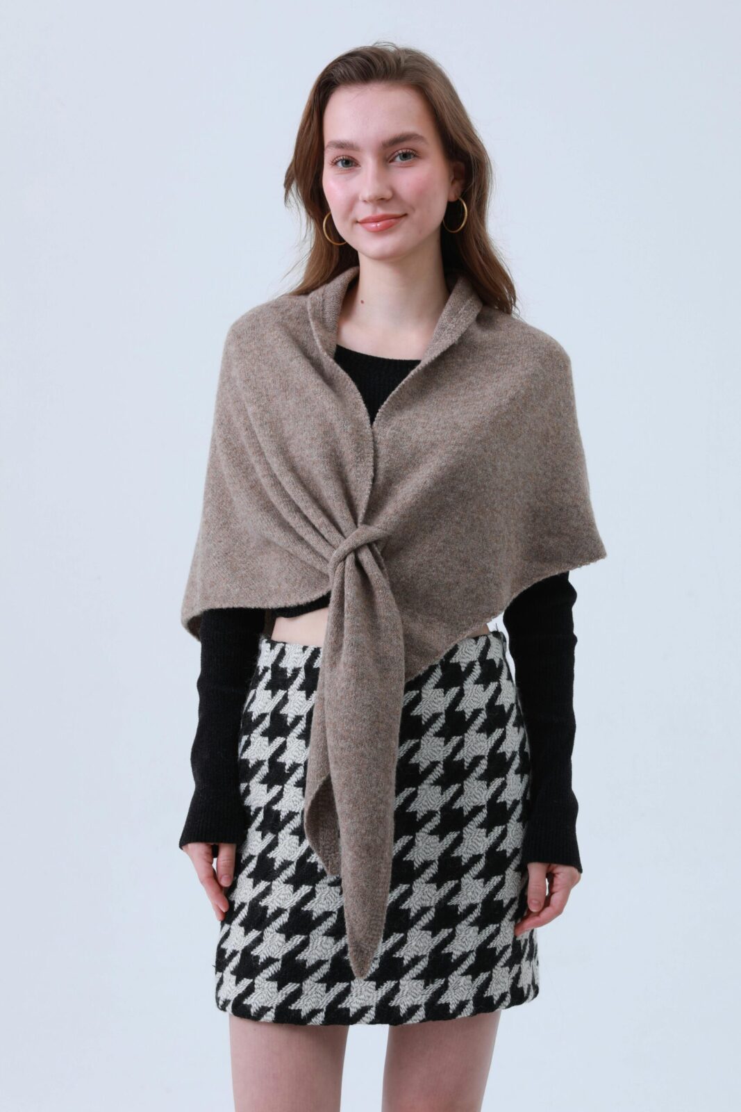 Knotted Front Loop