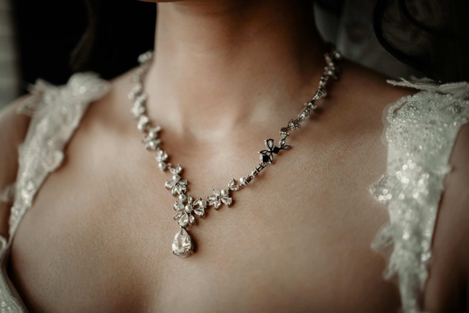 35 Women’s Jewelry Accessories Trending in 2026: From Statement Earrings to Layered Necklaces and Bold Fashion Essentials